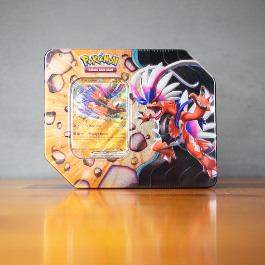 Pokemon Slashing Legends Tin