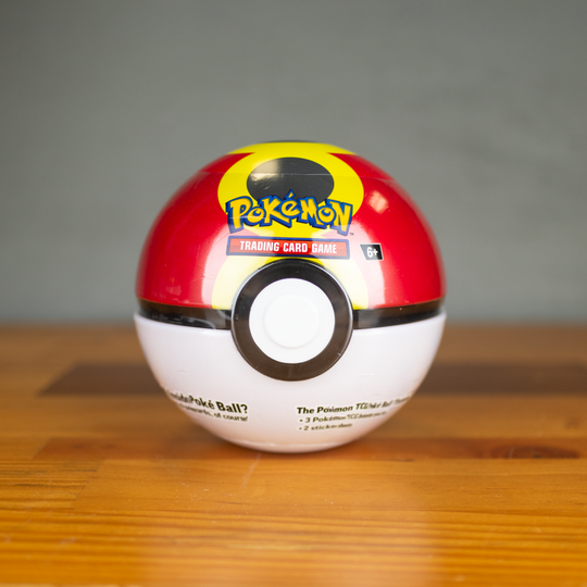Pokemon 2024 Fall Poke Ball Tin (Random)